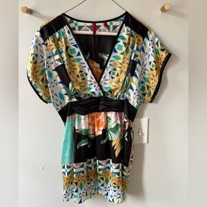 5/48 Multi-color V-Neck Cap Sleeve Tunic